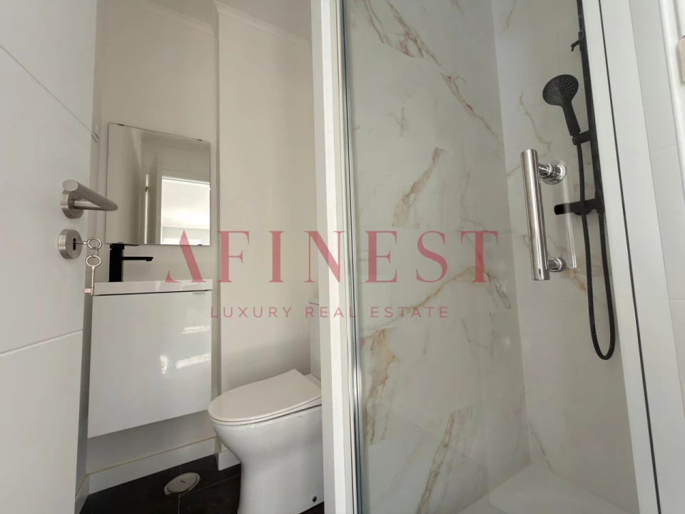 Apartamento T4 para Venda em Águas Livres Foto 9