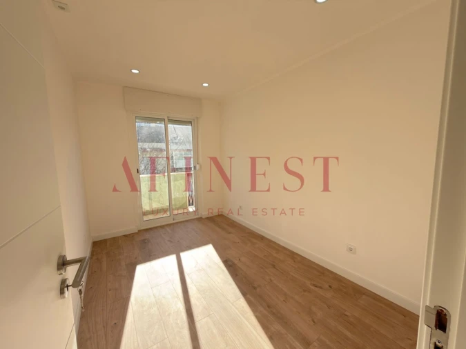 Apartamento T4 para Venda em Águas Livres Foto 7