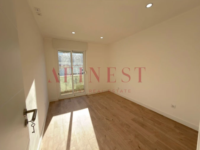 Apartamento T4 para Venda em Águas Livres Foto 14