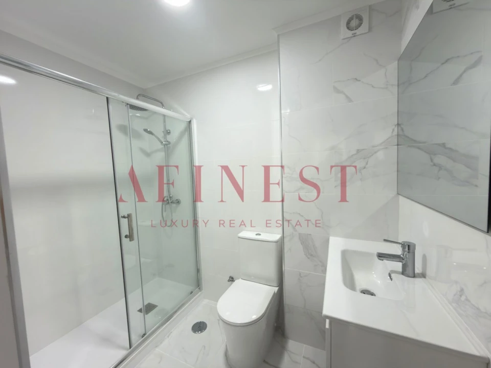 Apartamento T3 para Venda em Águas Livres Foto 8