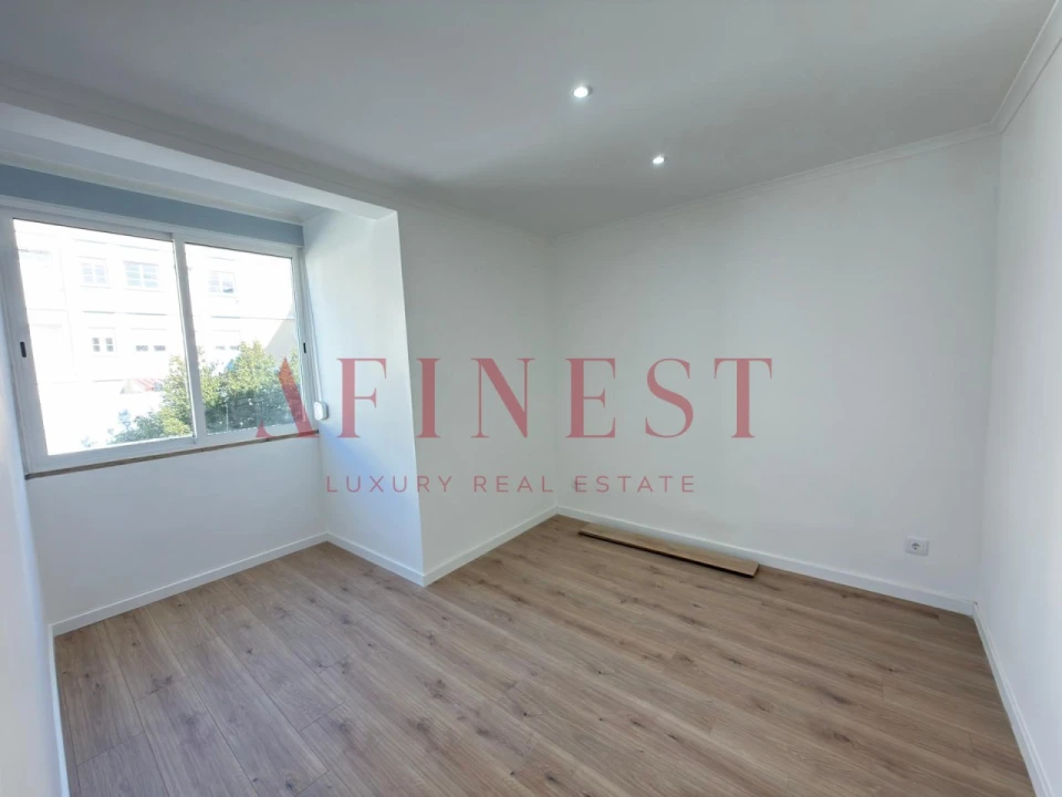 Apartamento T3 para Venda em Queluz e Belas Foto 13