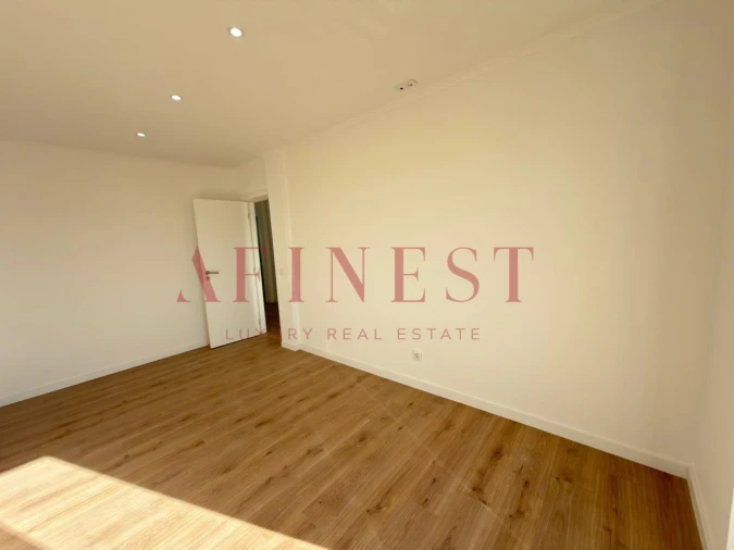 Apartamento T3 para Venda em Queluz e Belas Foto 6