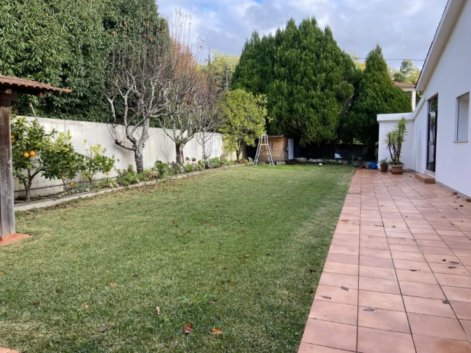 Moradia T4 para Venda em Vila Nova de Cerveira e Lovelhe Foto 1