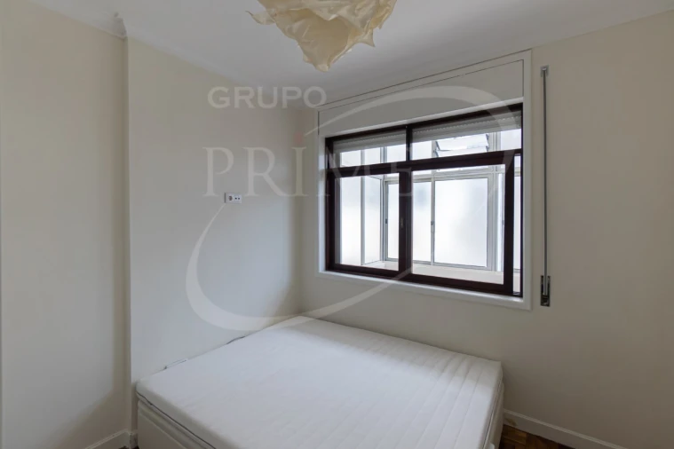 Apartamento T2 para Arrendamento em Bonfim Foto 12