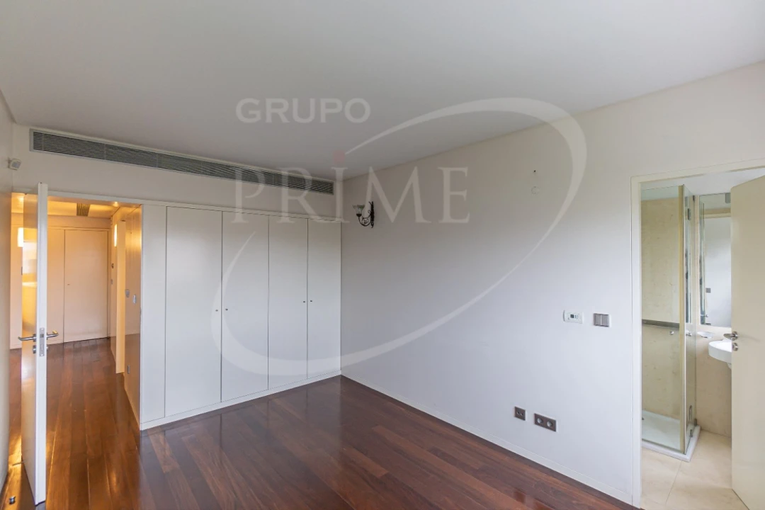 Apartamento T2 para Venda em Aldoar, Foz do Douro e Nevogilde Foto 26