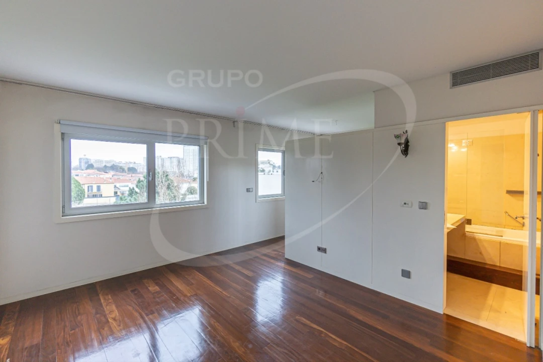 Apartamento T2 para Venda em Aldoar, Foz do Douro e Nevogilde Foto 31