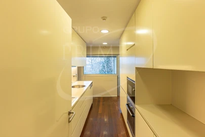 Apartamento T2 para Venda em Aldoar, Foz do Douro e Nevogilde