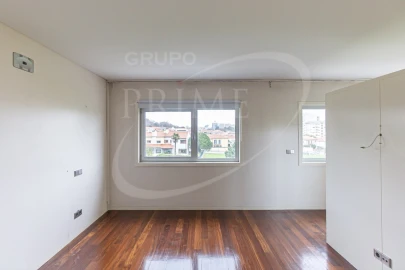 Apartamento T2 para Venda em Aldoar, Foz do Douro e Nevogilde