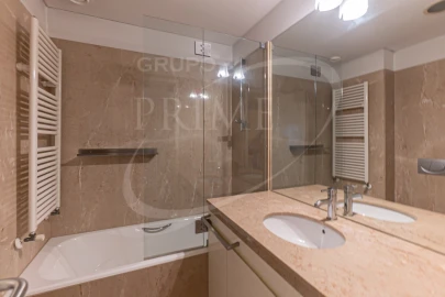 Apartamento T2 para Venda em Aldoar, Foz do Douro e Nevogilde