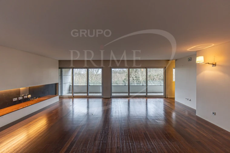 Apartamento T2 para Venda em Aldoar, Foz do Douro e Nevogilde Foto 3