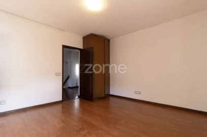 Moradia T4 para Venda em Braga (São José de São Lázaro e São João do Souto)