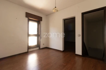 Moradia T4 para Venda em Braga (São José de São Lázaro e São João do Souto)