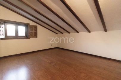 Moradia T4 para Venda em Braga (São José de São Lázaro e São João do Souto)
