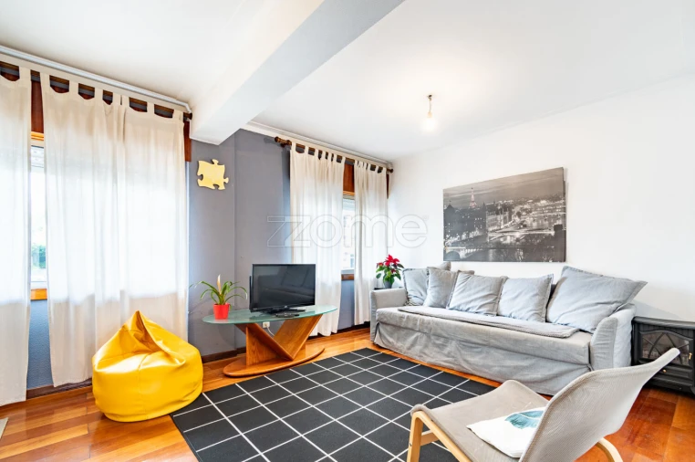 Apartamento T1 para Arrendamento em Santa Marinha e São Pedro da Afurada Foto 4