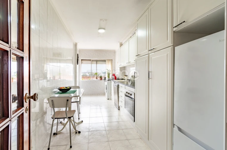 Apartamento T1 para Arrendamento em Santa Marinha e São Pedro da Afurada Foto 5