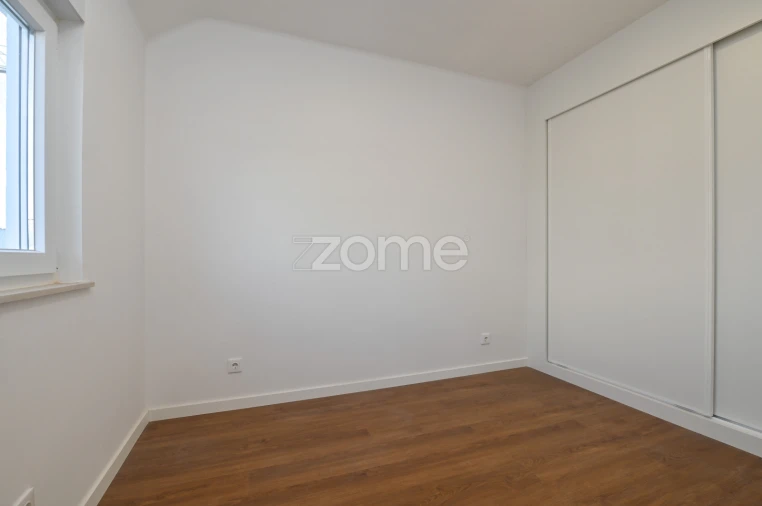 Apartamento T2 para Arrendamento em Avenidas Novas Foto 12