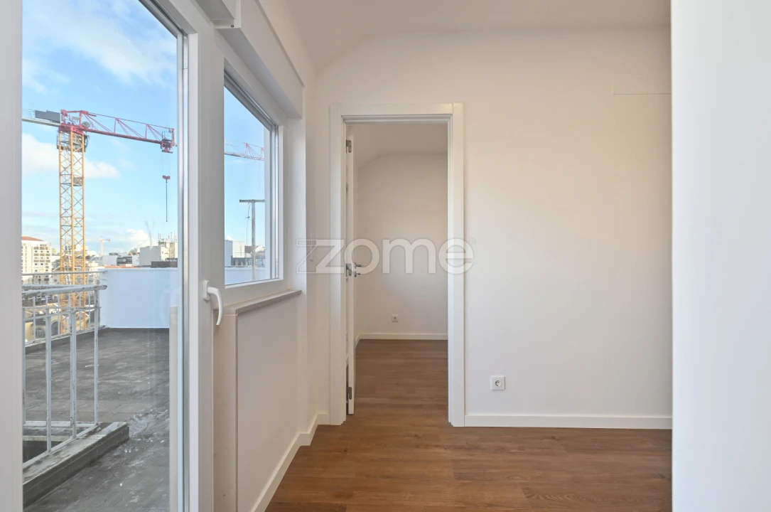 Apartamento T2 para Arrendamento em Avenidas Novas Foto 7