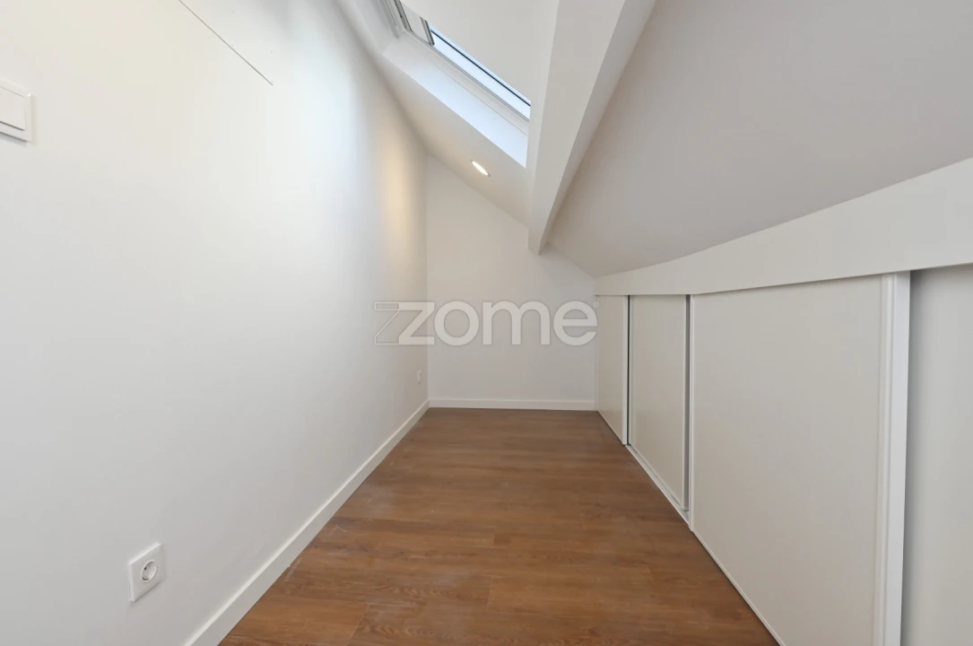 Apartamento T2 para Arrendamento em Avenidas Novas Foto 19