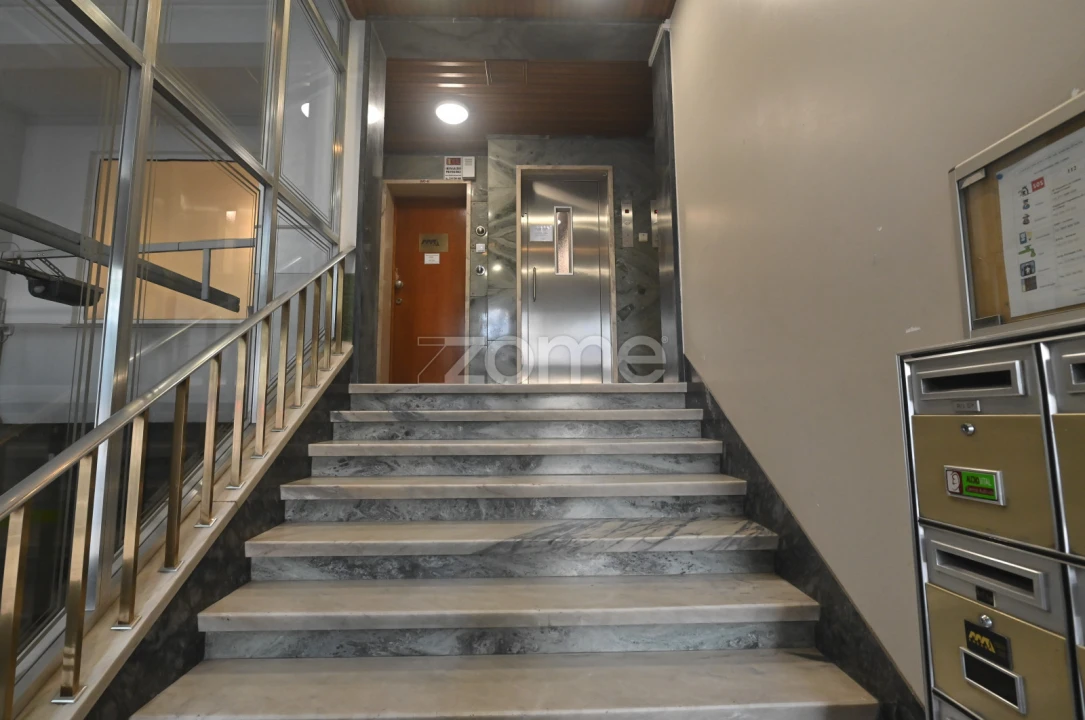 Apartamento T2 para Arrendamento em Avenidas Novas Foto 3