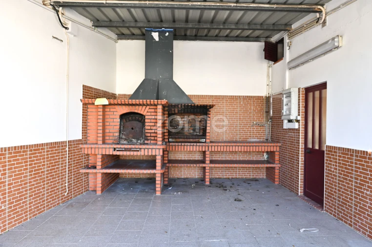 Terreno Comércio / Armazém para Venda em Maxial e Monte Redondo Foto 23