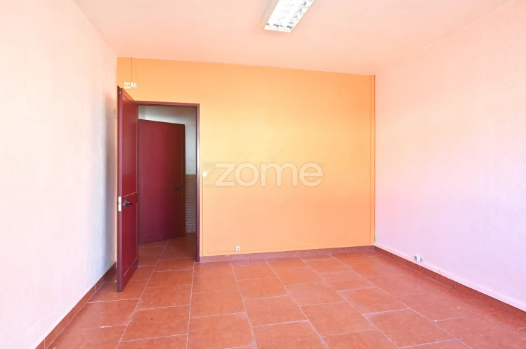 Terreno Comércio / Armazém para Venda em Maxial e Monte Redondo Foto 27