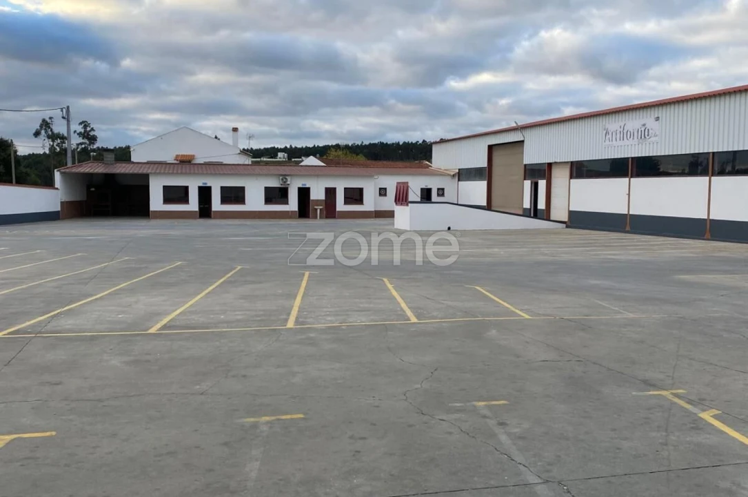 Terreno Comércio / Armazém para Venda em Maxial e Monte Redondo Foto 6