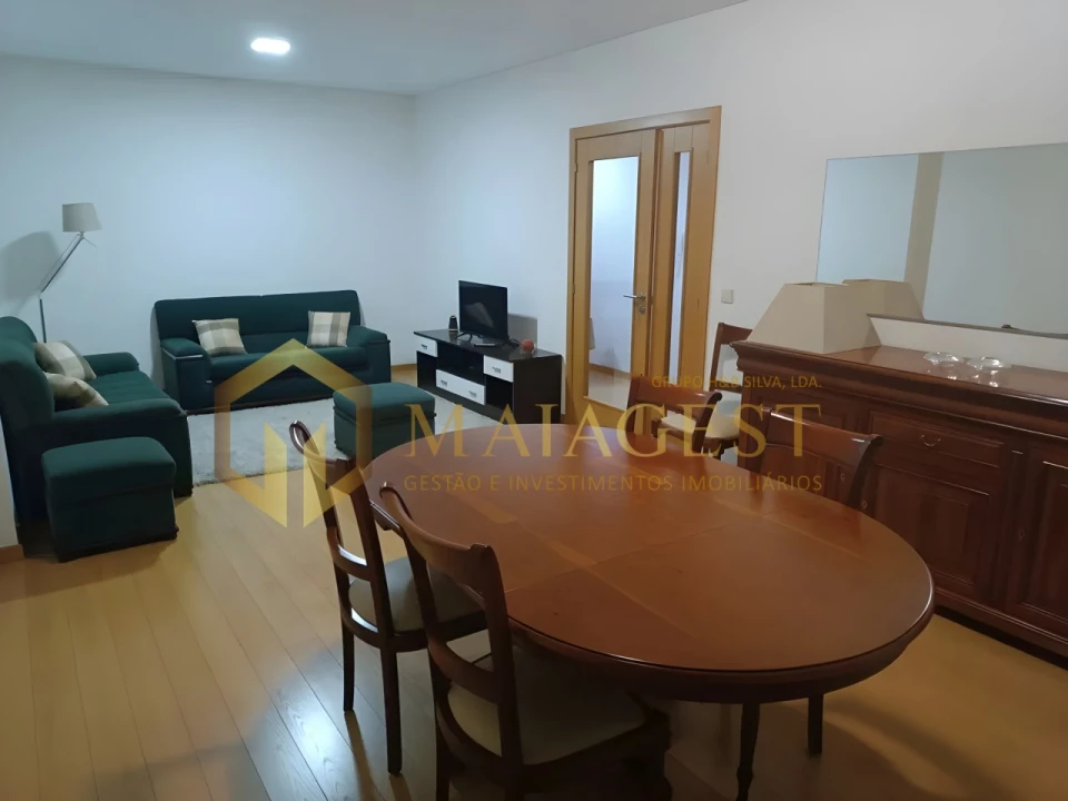 Apartamento T1 para Arrendamento em Paranhos Foto 1