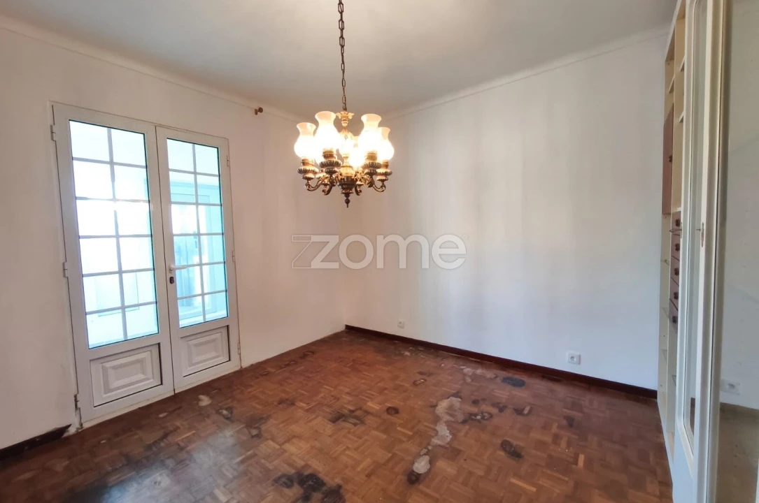 Moradia T3 para Venda em Pico da Pedra Foto 11