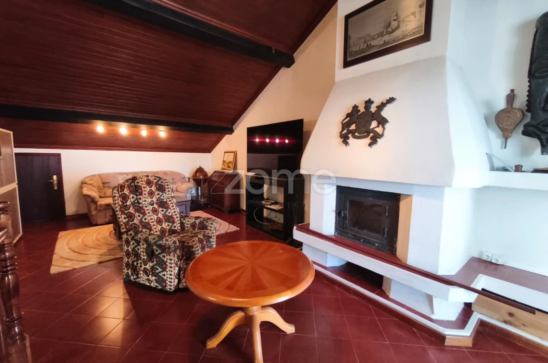 Moradia T3 para Venda em Pico da Pedra Foto 18