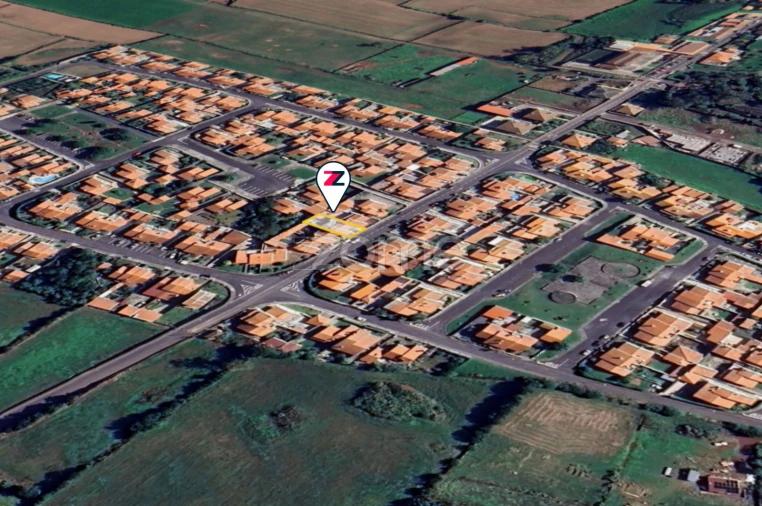 Moradia T3 para Venda em Pico da Pedra Foto 26