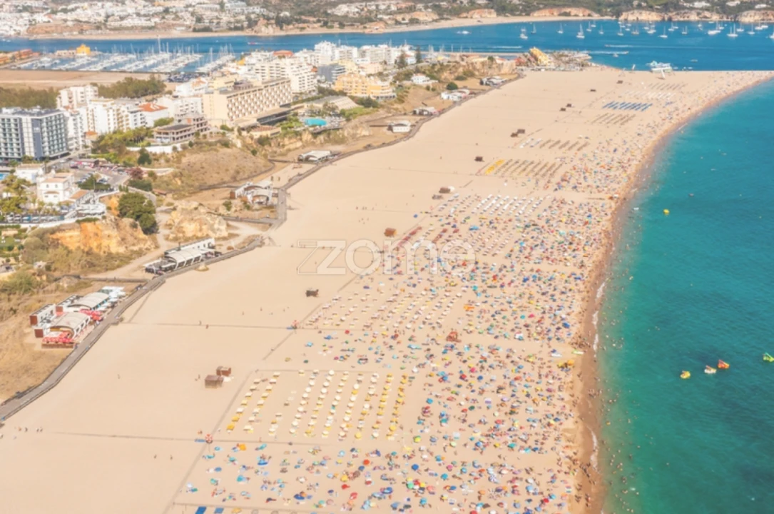 Garagem para Venda em Portimão Foto 9
