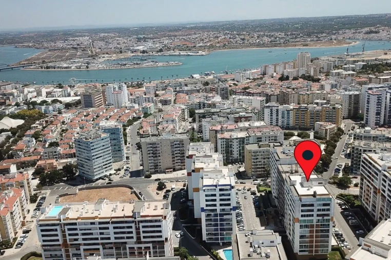 Garagem para Venda em Portimão Foto 3