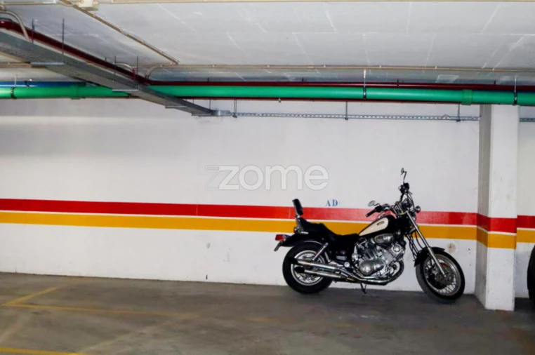 Garagem para Venda em Portimão Foto 6