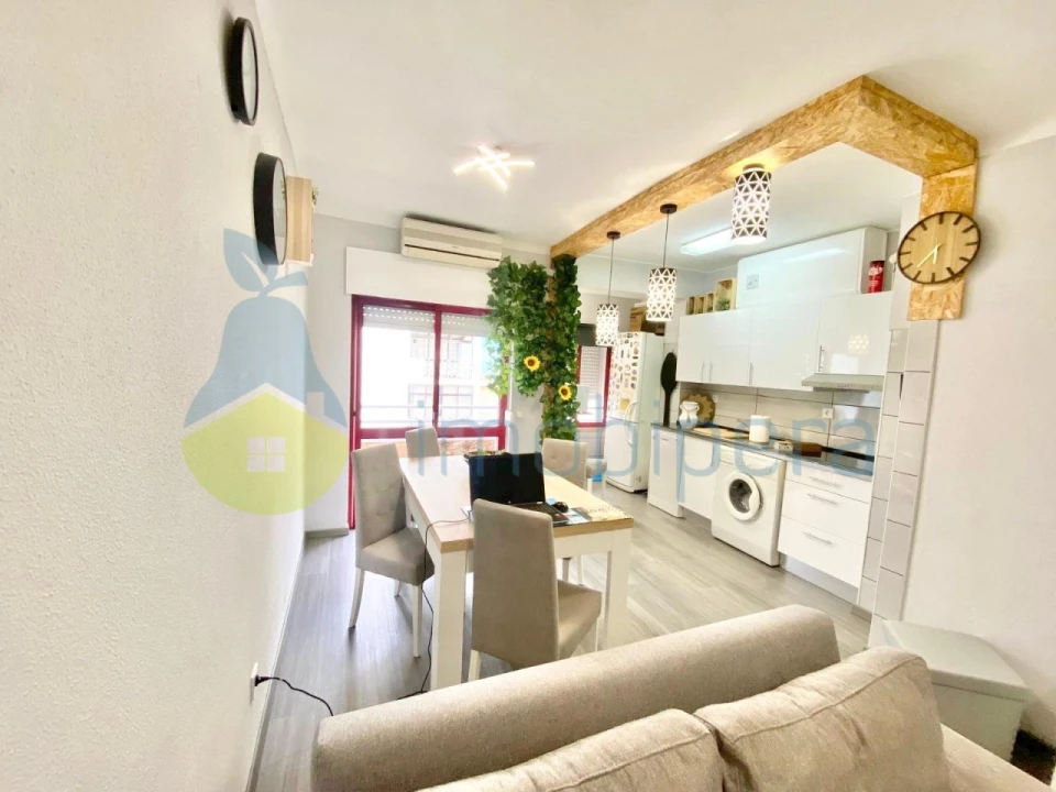 Apartamento T1 para Venda em Armação de Pera Foto 2