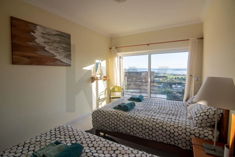 Moradia T3 para Venda em Foz do Arelho Foto 22