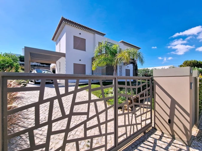 Moradia T5 para Venda em Albufeira e Olhos de Água Foto 51