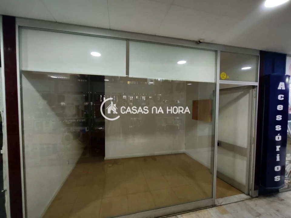 Loja para Venda em Algueirão-Mem Martins Foto 1