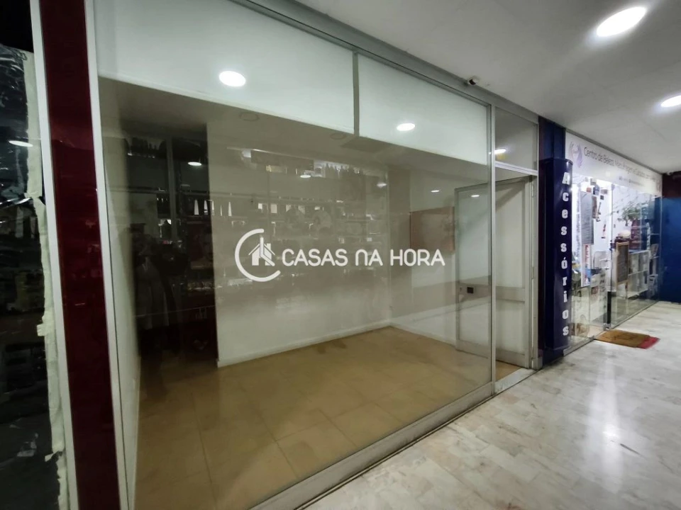 Loja para Venda em Algueirão-Mem Martins Foto 3