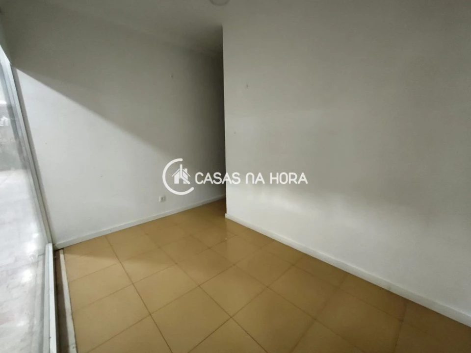 Loja para Venda em Algueirão-Mem Martins Foto 10