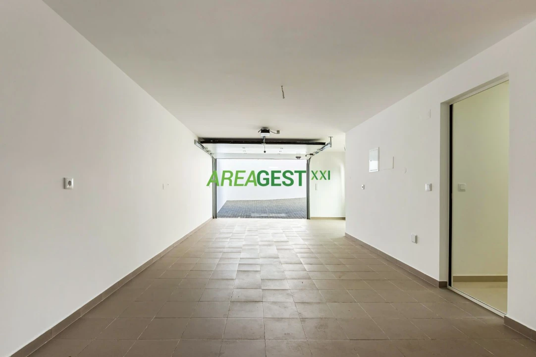 Moradia T4 para Venda em Ramada e Caneças Foto 21