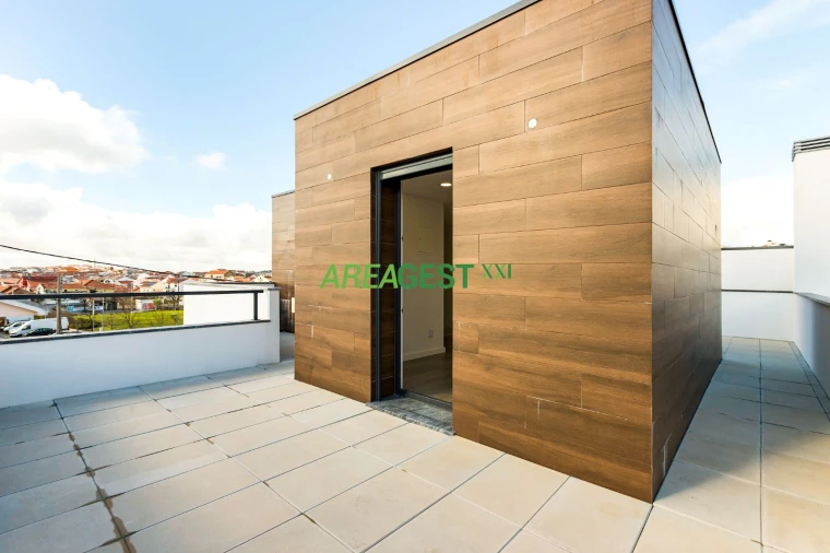 Moradia T4 para Venda em Ramada e Caneças Foto 20