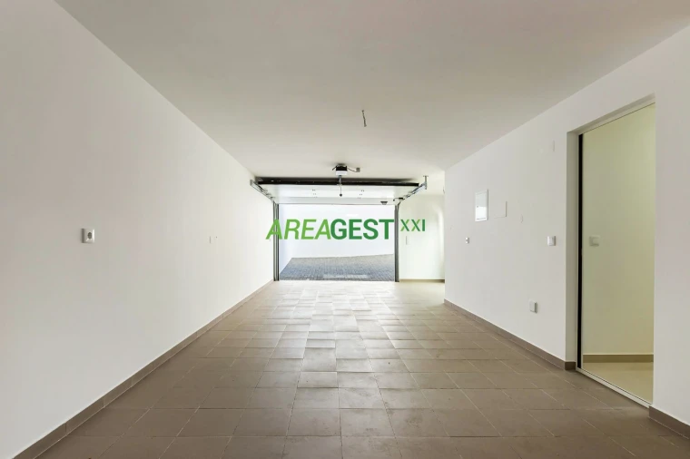 Moradia T4 para Venda em Ramada e Caneças Foto 21