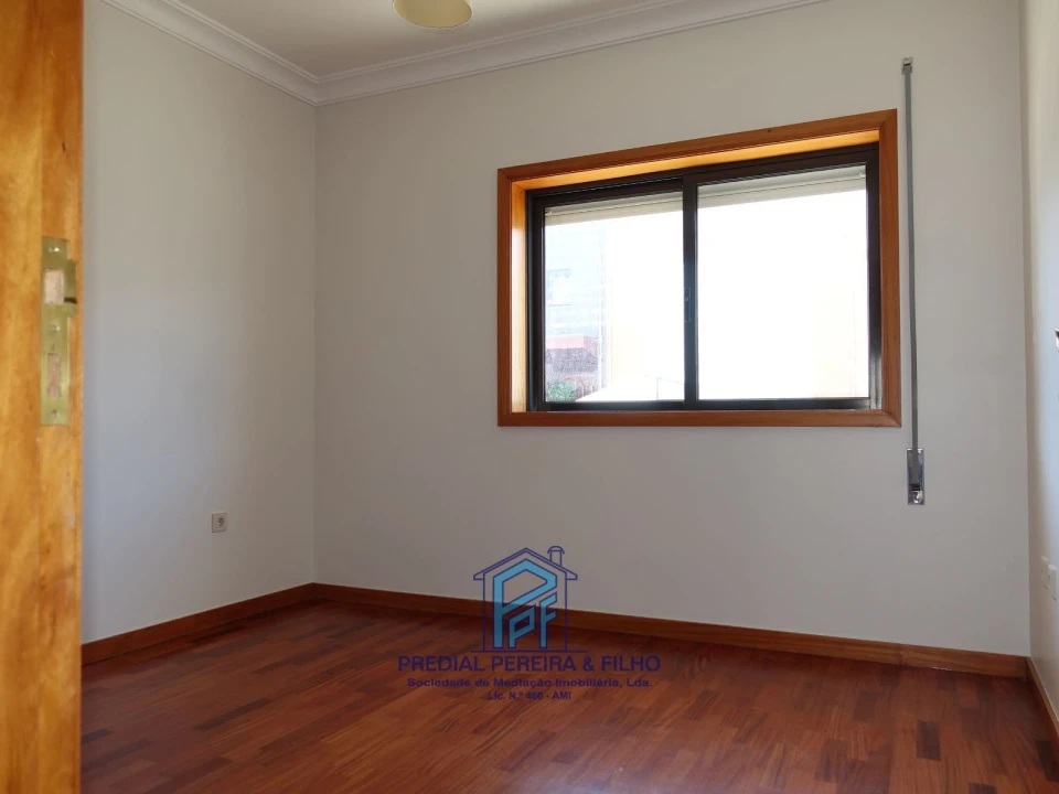 Apartamento T2 para Arrendamento em Rio Tinto Foto 15