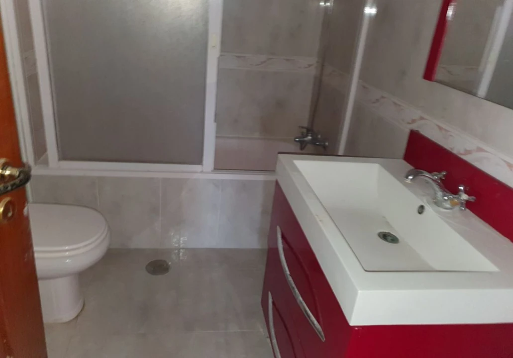 Apartamento T2 para Venda em Arcozelo Foto 13