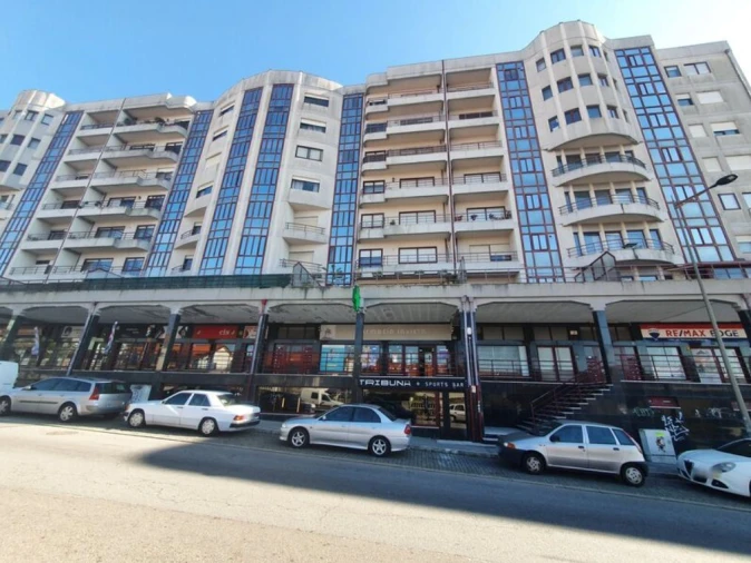 Apartamento T2 para Venda em Arcozelo Foto 1