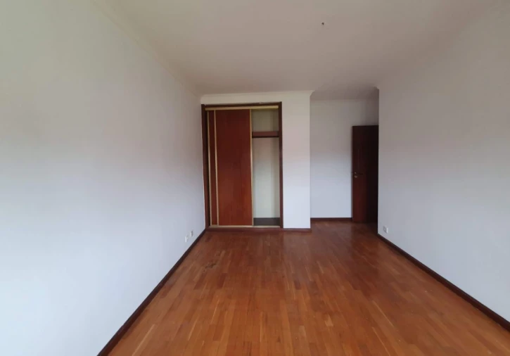 Apartamento T2 para Venda em Arcozelo Foto 10