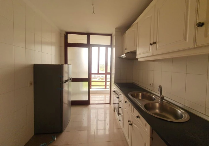 Apartamento T2 para Venda em Arcozelo Foto 12