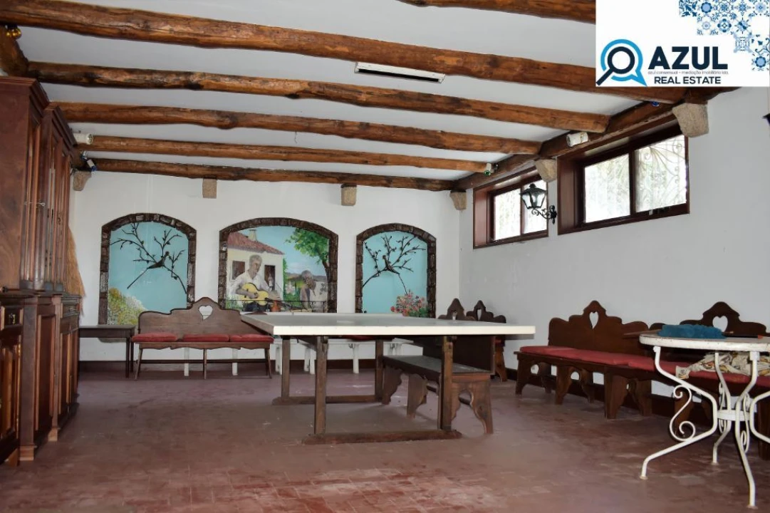 Moradia T7 para Venda em Arrifana Foto 7