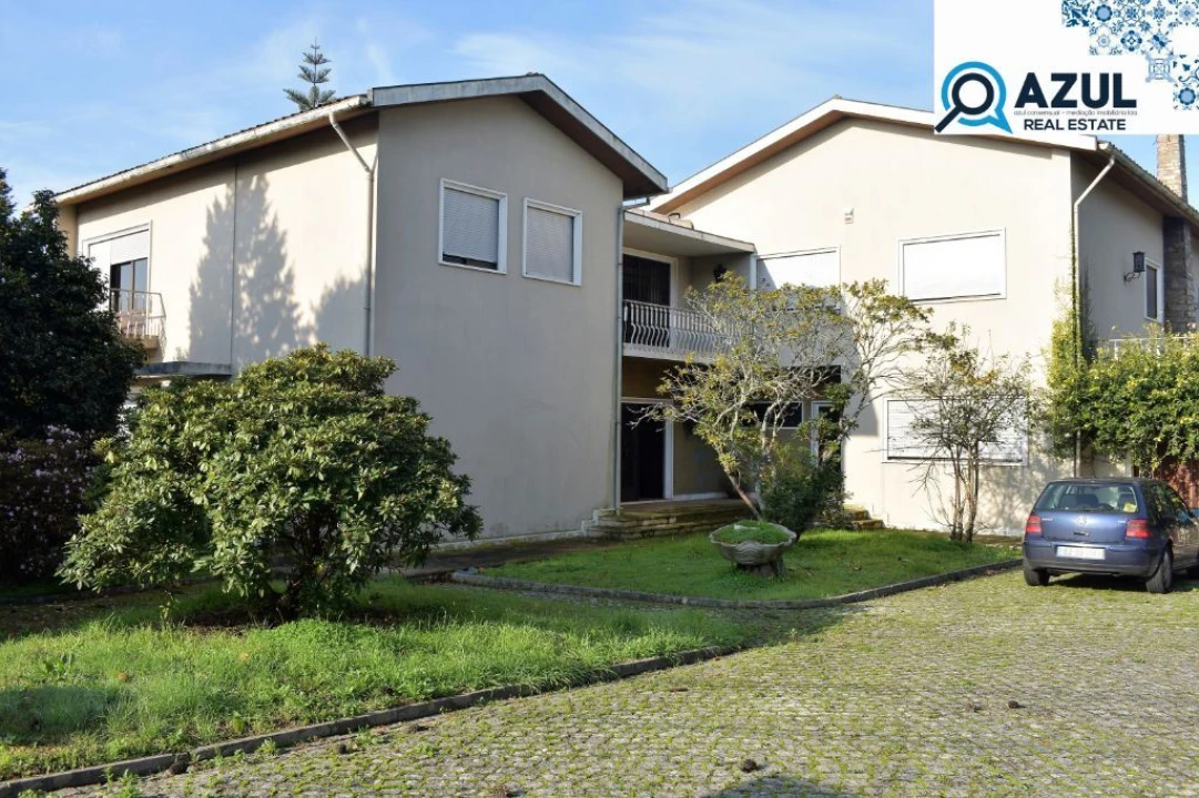 Moradia T7 para Venda em Arrifana Foto 2