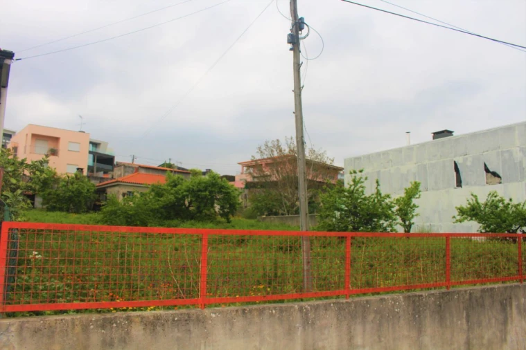 Terreno para Venda em Abade de Neiva Foto 9